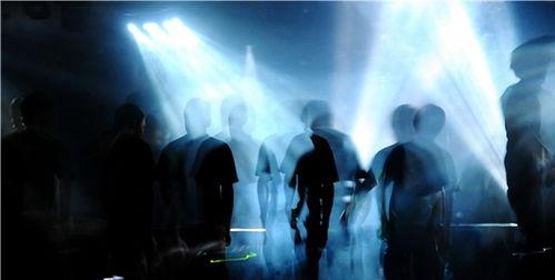 酒吧吃瓜事件视频下载